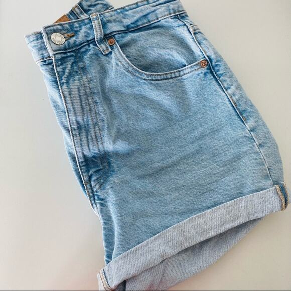 ZARA Light Wash Denim High Rise Mom Straight Jeans Roll Up Hem Vintage Shorts 8 - Picture 7 of 12